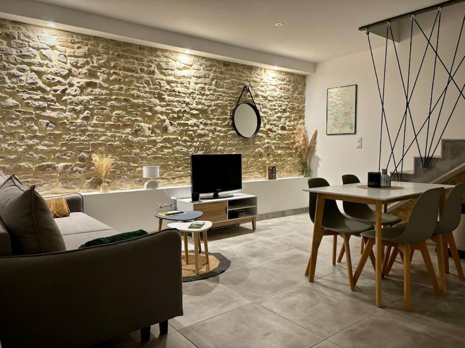 Grange Renovee En Duplex Idealement Situee Creches-sur-Saone Exterior foto